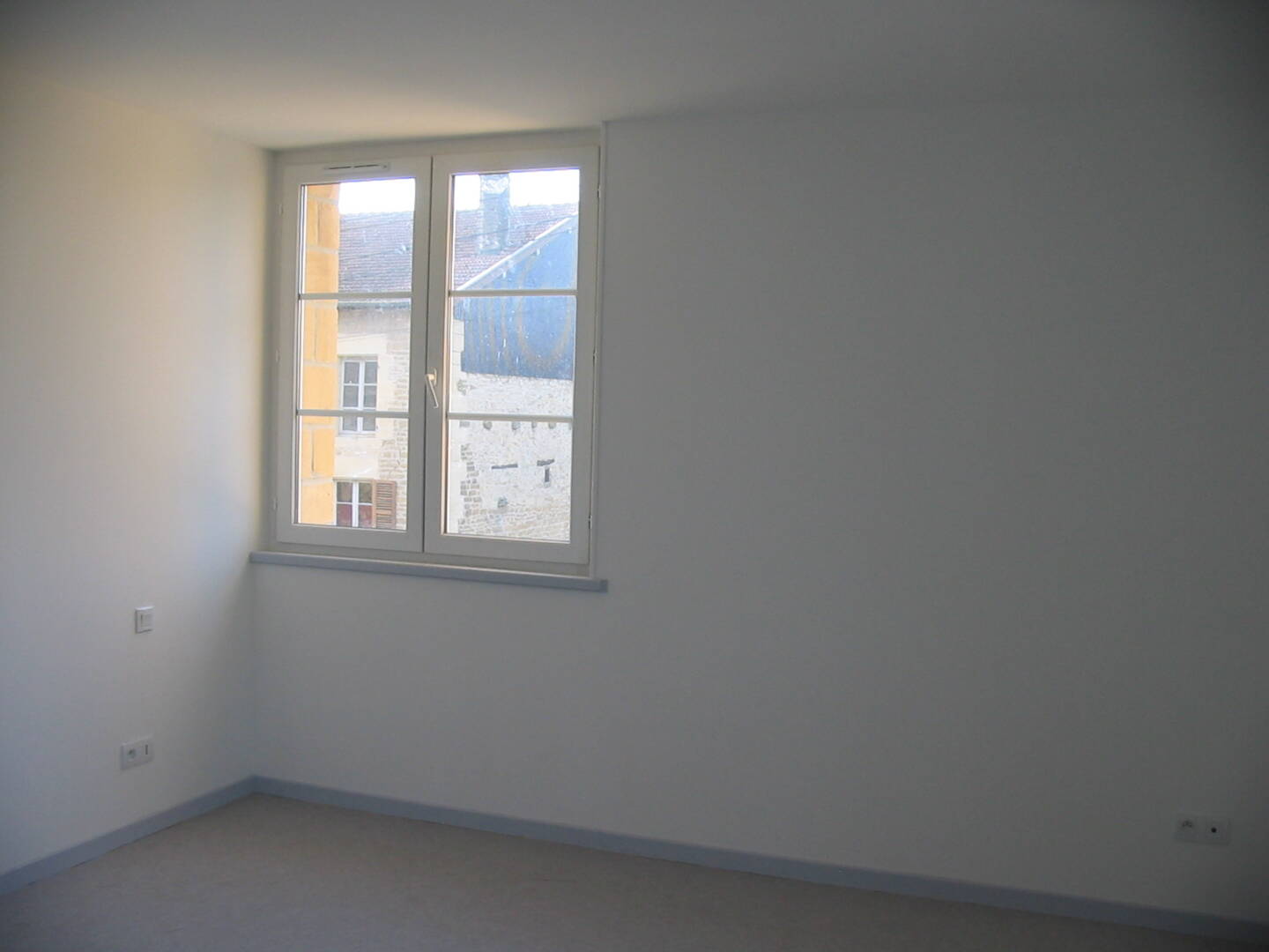 Chambre Belleville.JPG