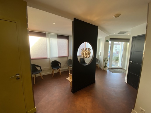 (49) Cède cabinet dentaire en périphérie de Cholet - VO/99