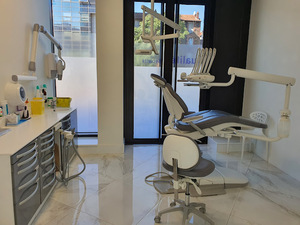 Assistant dentaire en contrat de pro h/f