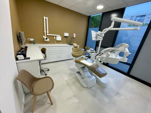 Recherche Chirugien dentiste  H/F