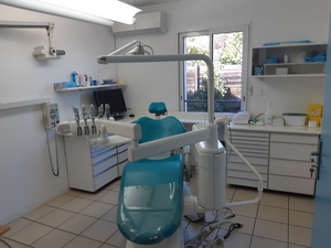 (30) Cabinet et murs à vendre dans le Gard (Réf : VS/77)