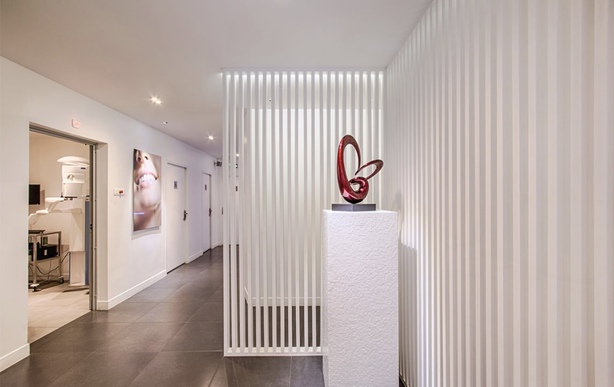 Recrute assistant(e) dentaire qualifié(e) Paris 15e H/F