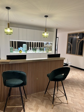 🦷 Chirurgien exclusif 4 jours par semaines  🦷 H/F