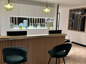 🦷 Chirurgien exclusif 4 jours par semaines  🦷 H/F