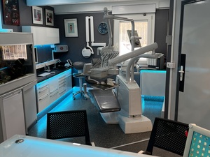 VENDS CABINET DENTAIRE OMNIPRATIQUE