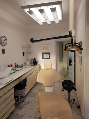 CHIRURGIEN-DENTISTE REPRENEUR