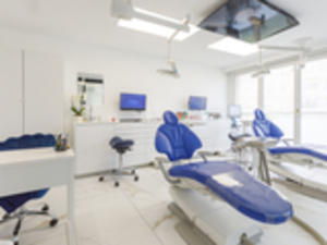 CHIRURGIEN DENTISTE H/F