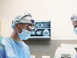 Assistant(e) Dentaire – Cabinet du Dr Davarpanah (Paris 16e & Hôpital Américain de Paris) H/F