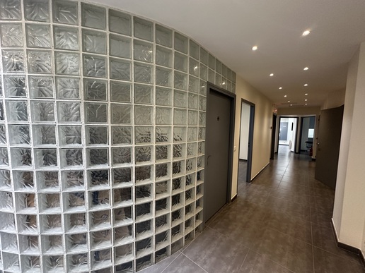 Vente murs cabinet omnipratique et implantologie 