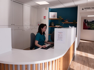 poste de collaborateur  H/F