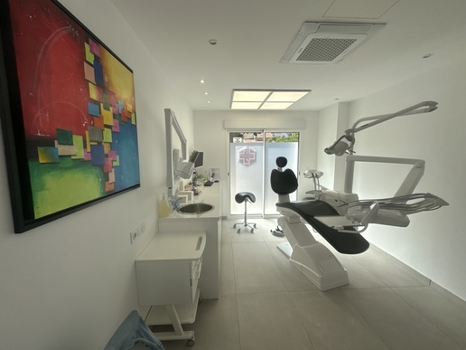 Location cabinet dentaire aménagé OU collaboration libérale LA SEYNE-SUR-MER H/F