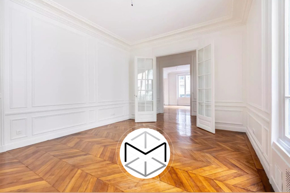 Local professionnel RDC 110m2 Paris 16e OCDE