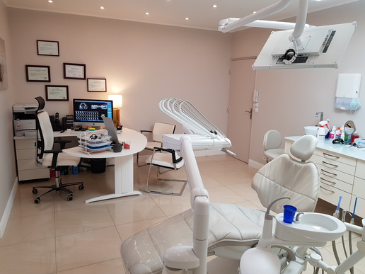 CONTRAT DENTISTE SALARIE H/F