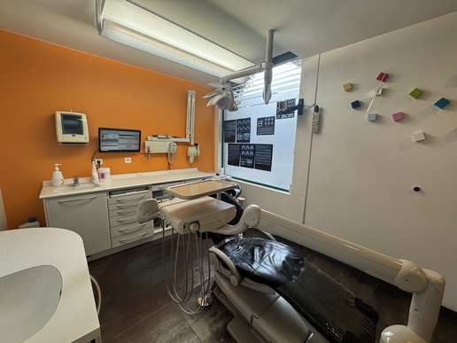 cession gracieuse cabinet omnipratique avec pratique implantologie 