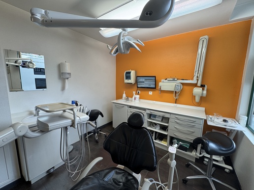 cession gracieuse cabinet omnipratique avec pratique implantologie 