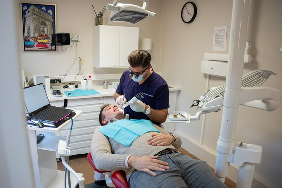 Recherche chirurgien-dentiste hygiéniste (H/F)