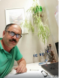 Assistante dentaire en contrat de professionnalisation.