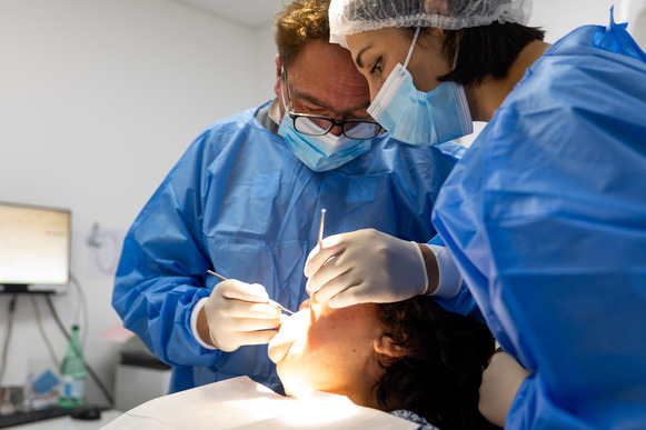 recherche chirurgien-dentiste  H/F