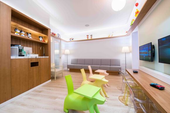 Paris 16 – Location de locaux dentaires équipés (Ortho / Pédodontie)