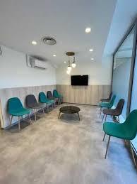 Vente murs cabinet dentaire 5 fauteuils moderne 