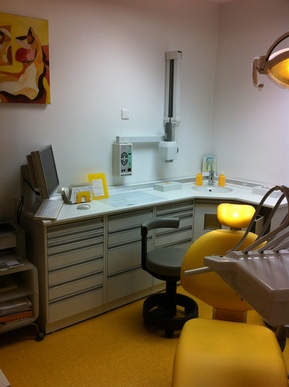 (75) Cabinet dentaire libéral