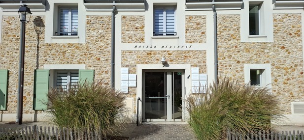 SYDEL vous propose un cabinet à Fourqueux (78) Maison médicale murs et fonds