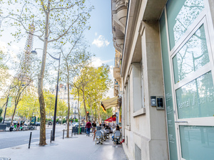  Poste de Parodontiste dans un Cabinet de standing (Paris 7 - Tour Eiffel) H/F