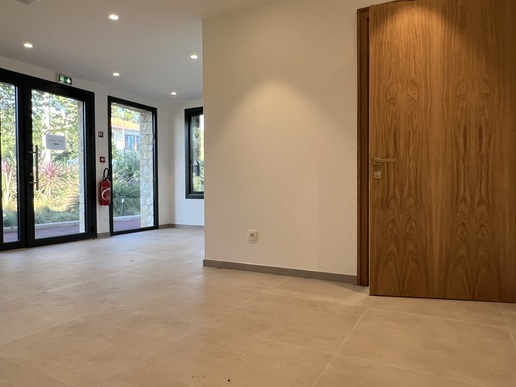 MOUGINS (06) - A VENDRE POUR OTHODONTISTES PEDODONTISTES EXCLUSIVEMENT