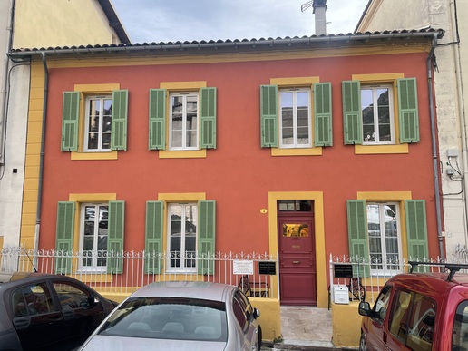 Opportunité unique, ZRR à 50min de Nice, possibilité Orthodontiste 