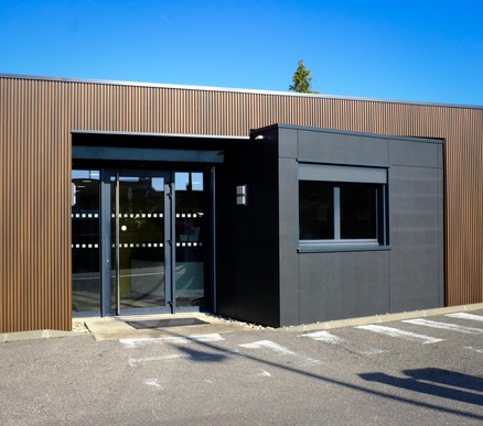 Cabinet dentaire omnipratique/implantologie à Mornant 69440 recherche assistant(e) dentaire qualifié(e) ou en contrat de professionnalisation. H/F