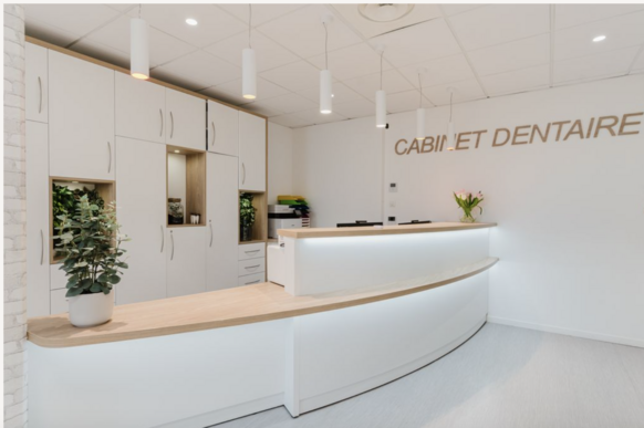 REMPLACEMENT CONGE MATERNITE DECINES CHARPIEU (69) H/F