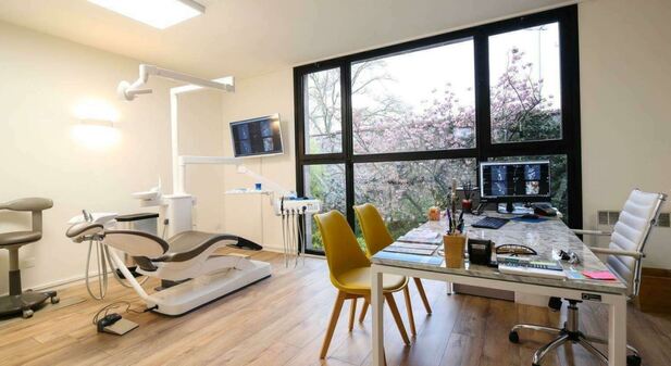 Recherche assistante dentaire en alternance 35h (lundi, vendredi et samedi + jour d'école) H/F