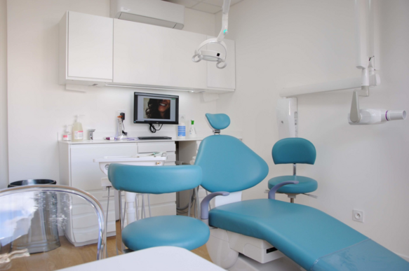 Recherche remplaçant(e) – Cabinet dentaire Lyon Part-Dieu (01/06/26 - 31/07/26) H/F