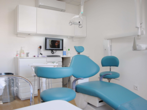 Recherche remplaçant(e) – Cabinet dentaire Lyon Part-Dieu (01/06/26 - 31/07/26) H/F