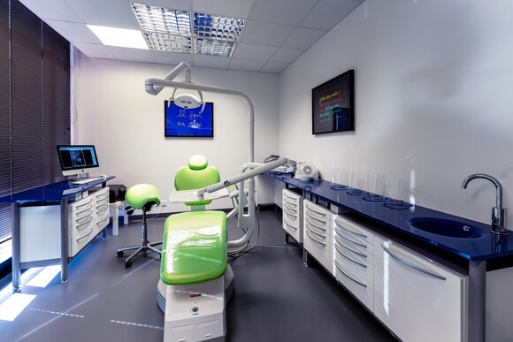 Cabinet d'orthodontie recherche assistante dentaire CDI 35h 3,5j/sem H/F