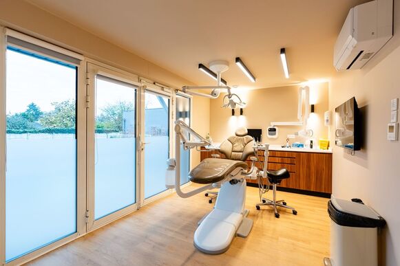 Recherche une assistante dentaire à mi-temps