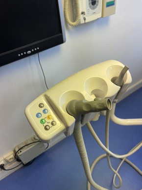 Équipement dentaire Belmont.