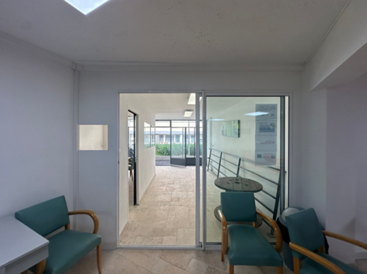 VENTE LOCAUX EXCLUSIFS 130M2 IDEAL CABINET DE GROUPE OU CENTRE