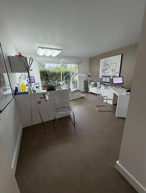 Vends important cabinet pluridisciplinaire 