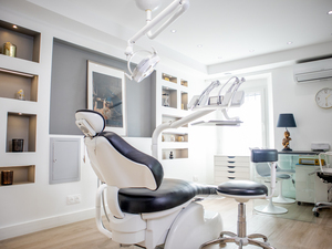 Poste libéral dentiste et orthodentiste