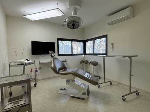 À VENDRE L’Isle / Sorgue (84), Cabinet Dentaire 232 m2, Omnipratique / Paro / Implanto,  Zone très sous dotée / Aide à l’installation, Financement et Accompagnement assurés