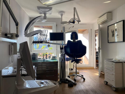 Retraite. Vend cabinet.