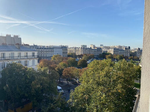 Retraite. Vend cabinet.