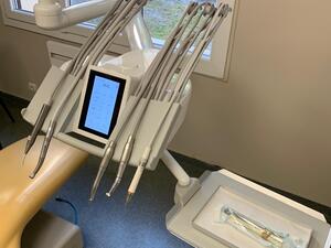 Unit plafond Qetin état neuf