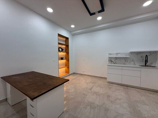 🏥 À LOUER – CABINETS MÉDICAUX / PARAMÉDICAUX – ASNIÈRES-SUR-SEINE (Place Voltaire)