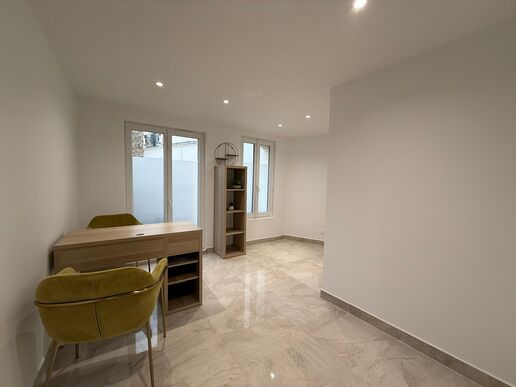 🏥 À LOUER – CABINETS MÉDICAUX / PARAMÉDICAUX – ASNIÈRES-SUR-SEINE (Place Voltaire)