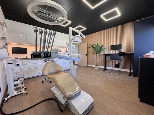 URGENT : Recherche Assistant(e) Dentaire  H/F