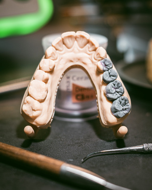 laboratoire ultra spécialisé recherche sculpteur/maquilleur H/F