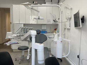 Recherche Assistante Dentaire 3 jours/semaine (mardi, mercredi, jeudi) a partir de mi-mai , paris 17eme  H/F