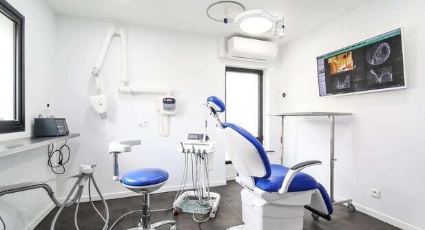 Recherche Assistante Dentaire Qualifiée à partir du 01/09/2026 H/F